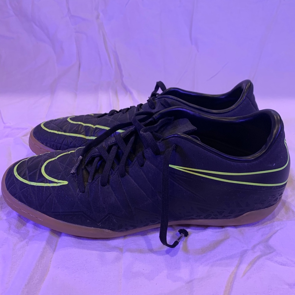 Nike Mens Indoor Soccer Shoes
